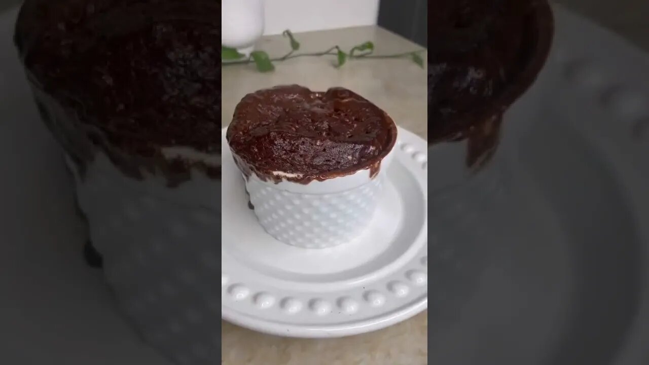 Low Carb Chocolate lava cake | FREE Keto Recipe (Link In Description) #Shorts