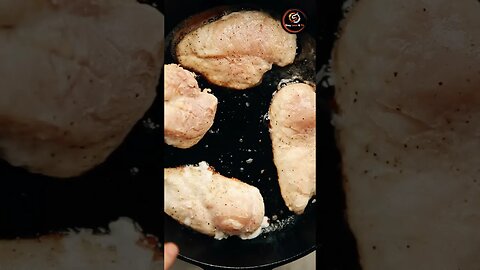 Creamy Garlic Mushroom Chicken: A Taste of Indulgence and Comfort! #CreamyChicken #stayleanfit