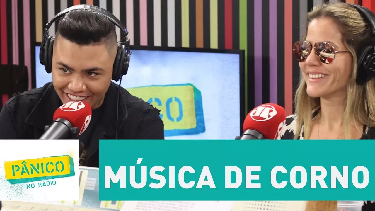 Felipe Araújo dá uma palinha de música de corno | Pânico