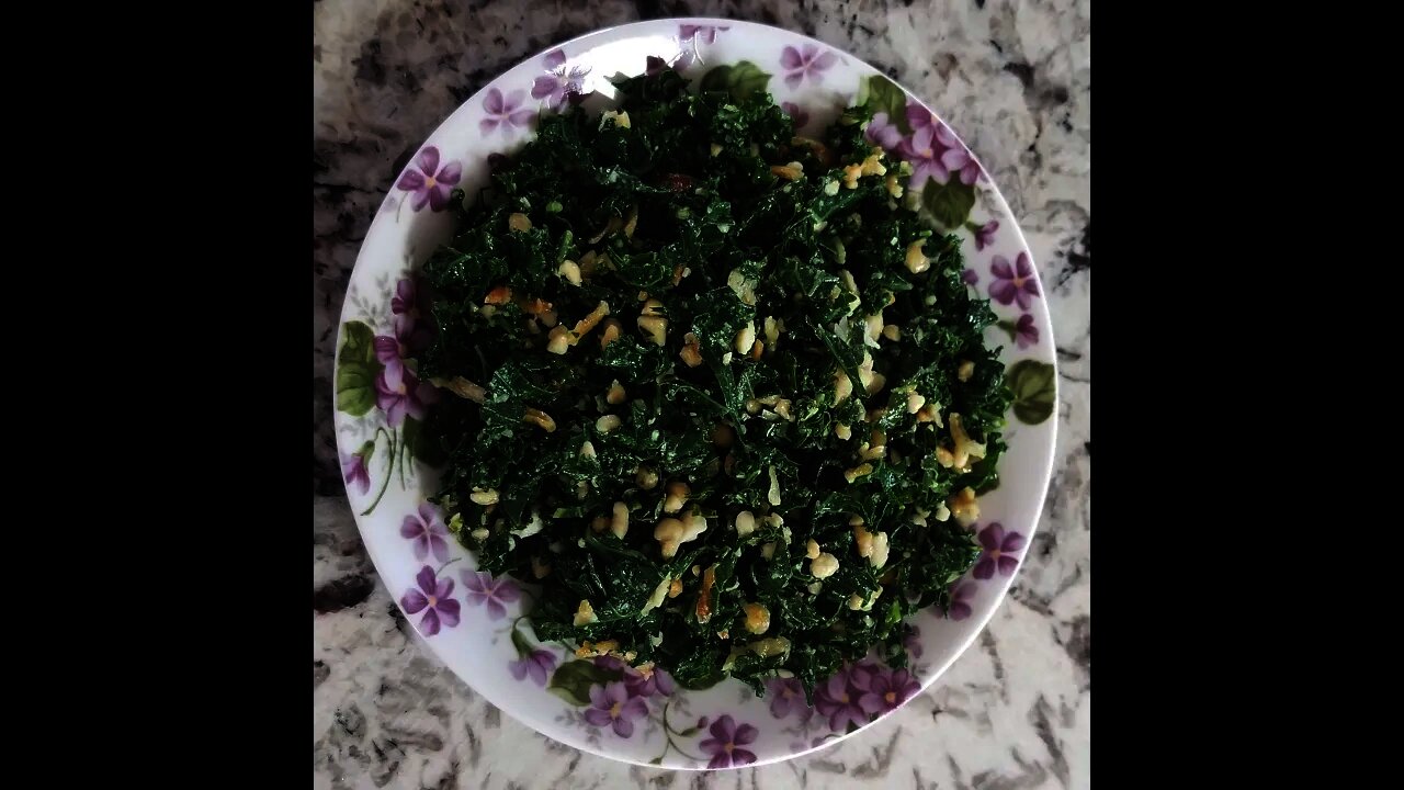 How to make Burmese kale salad