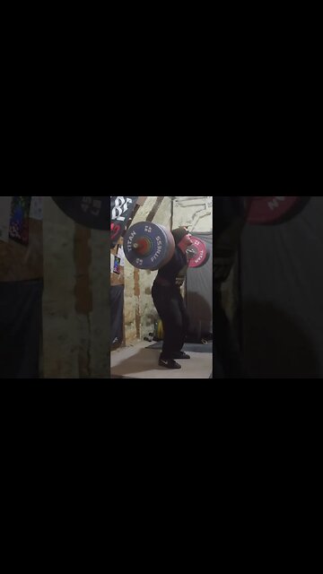 210 kg / 462 lb - Back Squat