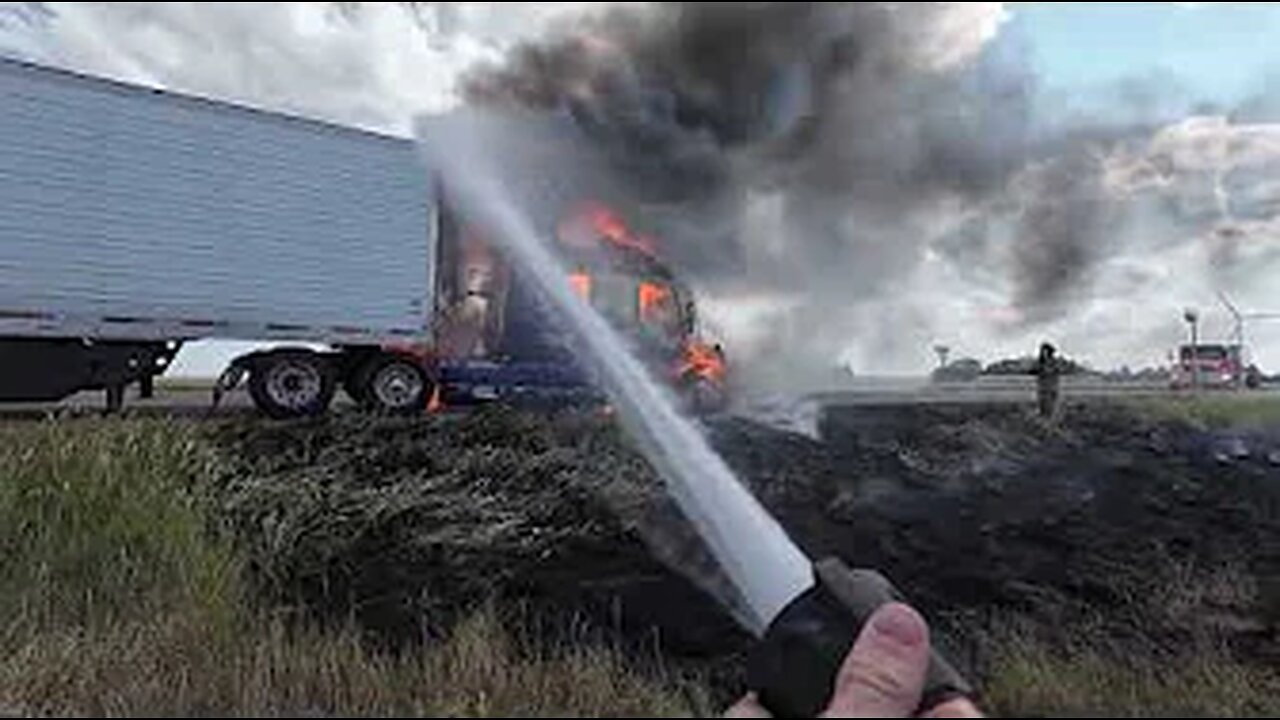 Semi Truck Fire on Highway 287, Claude TX