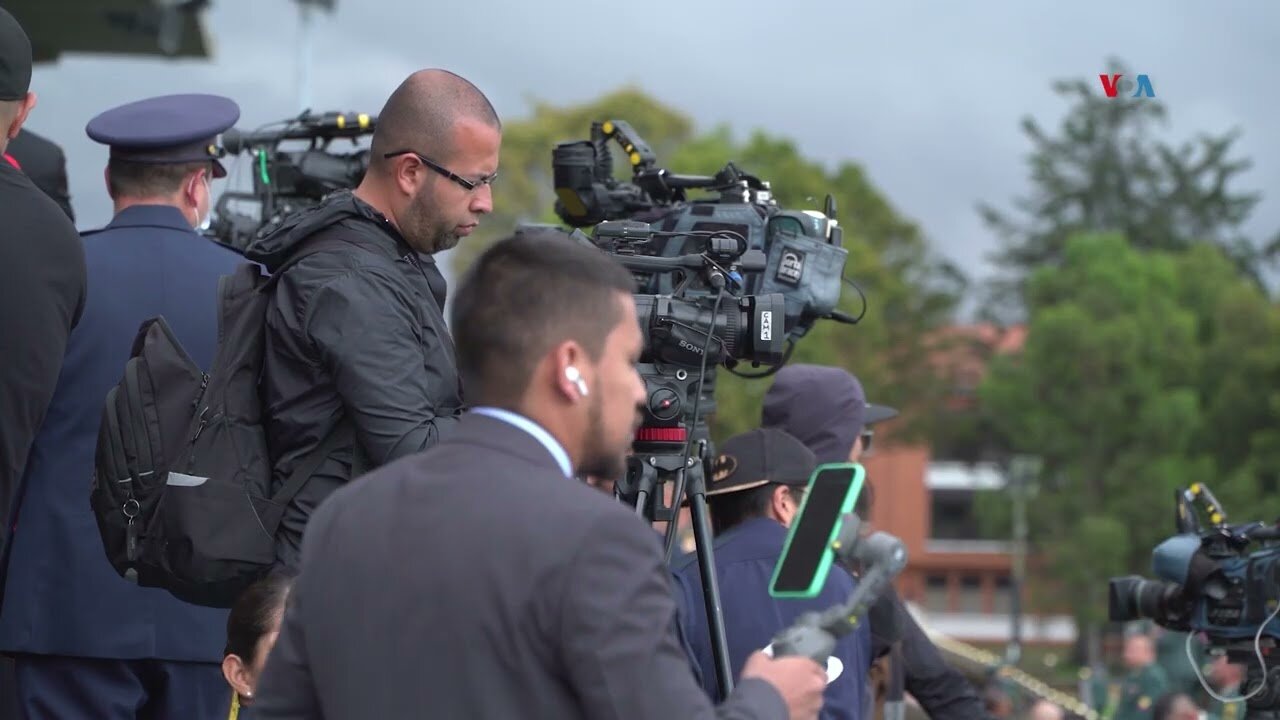 El 55% de los periodistas en Colombia no denuncian las amenazas en su contra