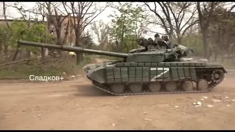 Captured Ukrainian T-64 with the 'Z' sign in combat