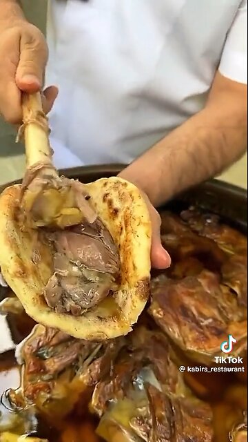 FOOD STREET IN PAKISTAN