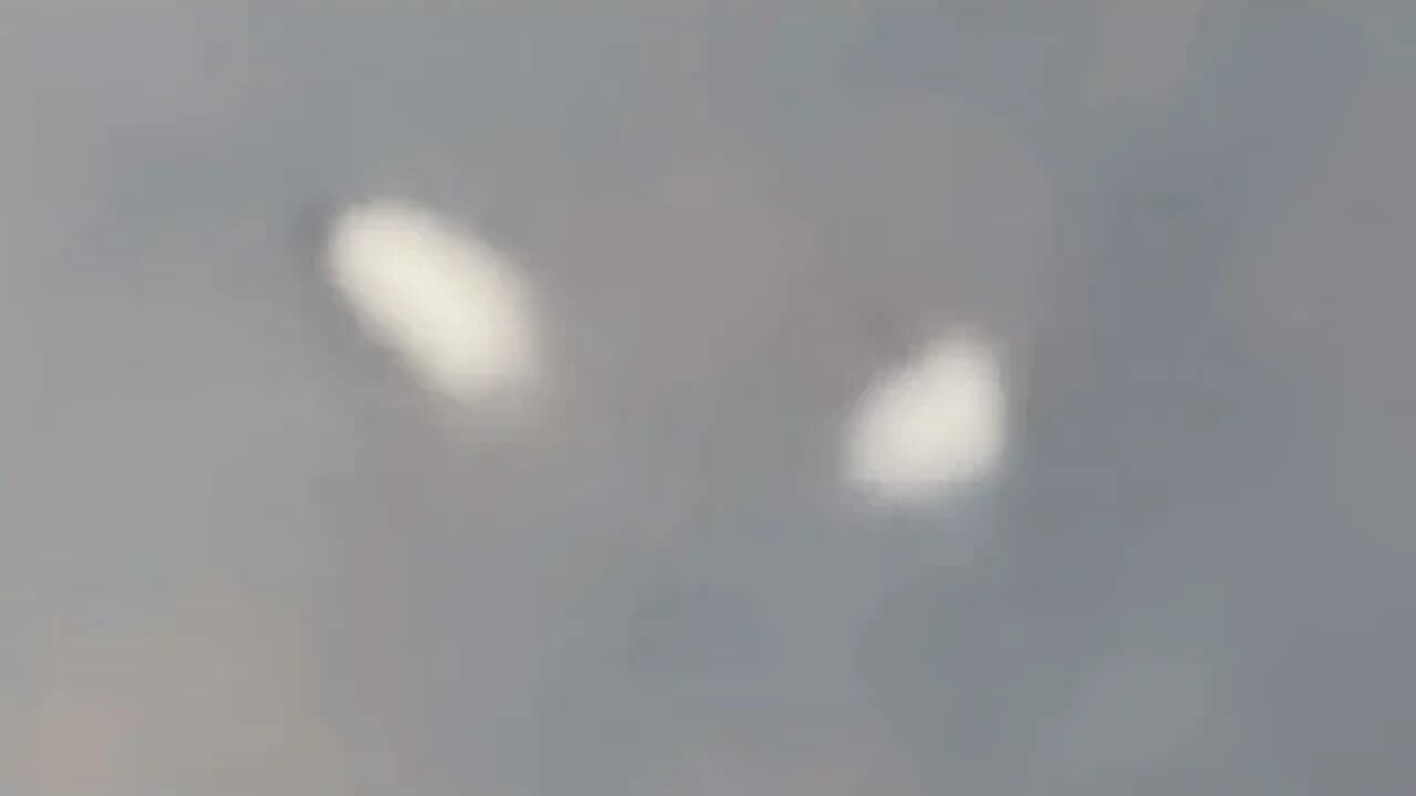 both NV,s flash off, UFO blinks