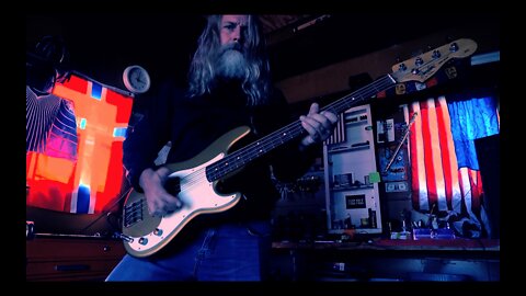 Jess Willyard - Oddly Strange Bass Jam