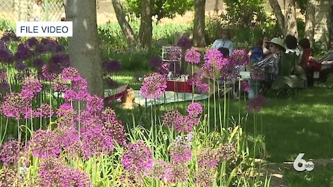 Community helps keep Idaho Botanical Garden gates open