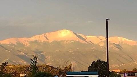 PIKE'S PEAK 1ST SNOW