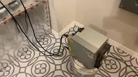 Crypto Mining: Episode 8 - Continuing the Finish Out - Flooring, Trim, and Ducting