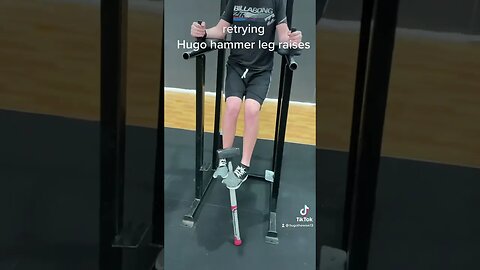 retrying Hugo hammer leg raises #gym