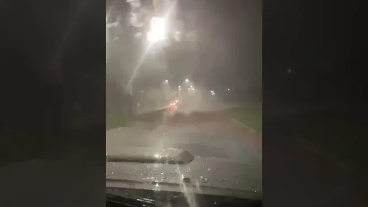 Forte chuva na madrugada em Promissão, e eu dormi que nem vi que choveu kkkk #shorts