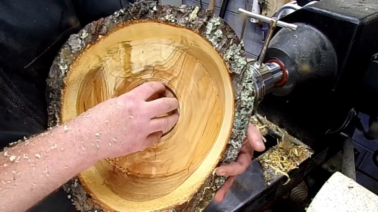 LIVE EDGE CHERRY BOWL 14 INCHES