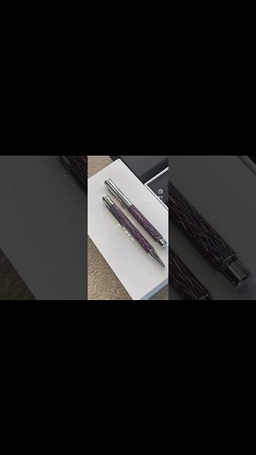 New beautiful Otto Hutt design04 Waved Purple 👾