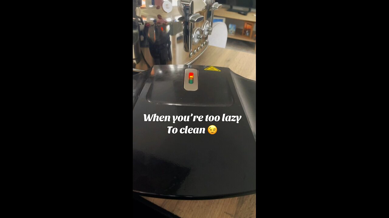 POV: When you’re too lazy to clean #satisfying #cleaninghacks #lifehacks #trendingvideo