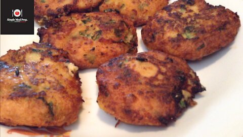 Potato burgers, with chard and spring onion