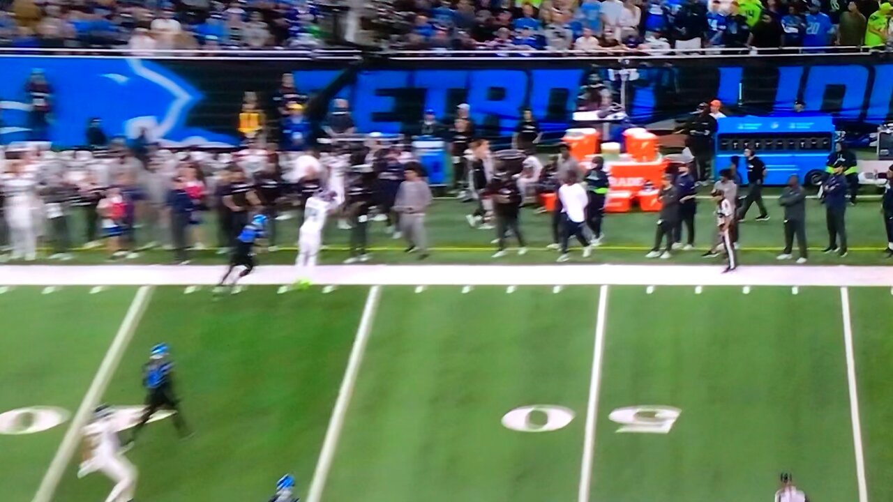 Seahawks WR #14 D.J. Metcalf for 🏈20yds nice catch!