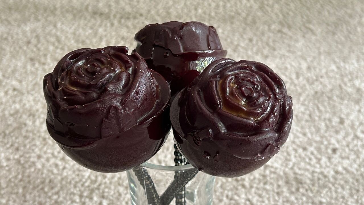 Candy Apple Roses