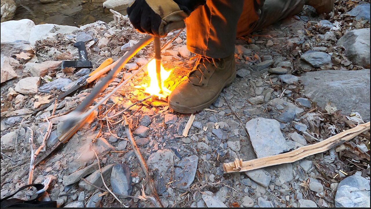 How to safely make fire with powder from a bullet || Hunters survival tip.