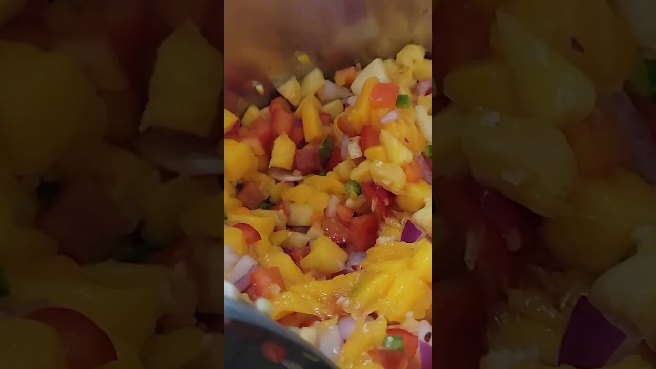 How to Make Mango Pineapple Salsa 🍍 Our Favorite Homemade Salsa