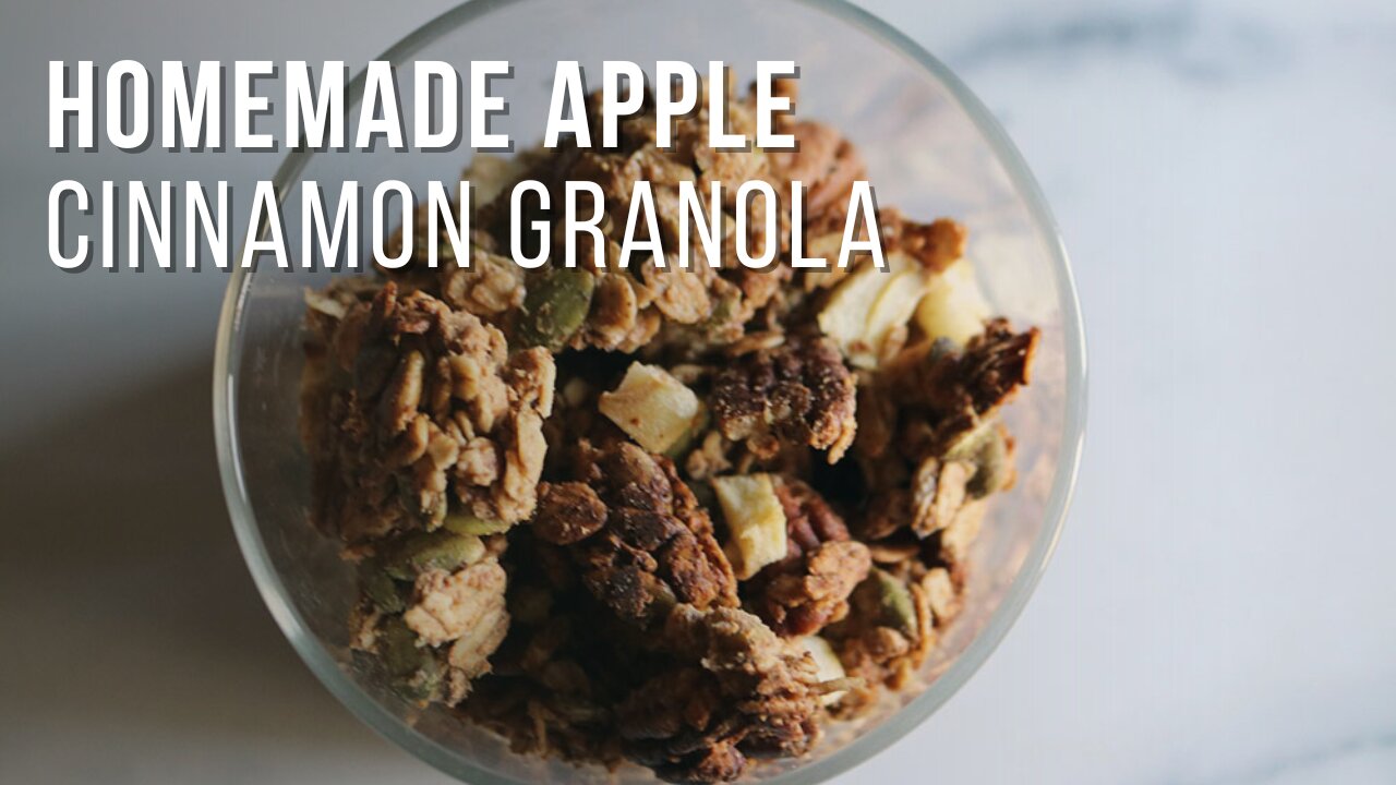 homemade autumn apple cinnamon granola recipe