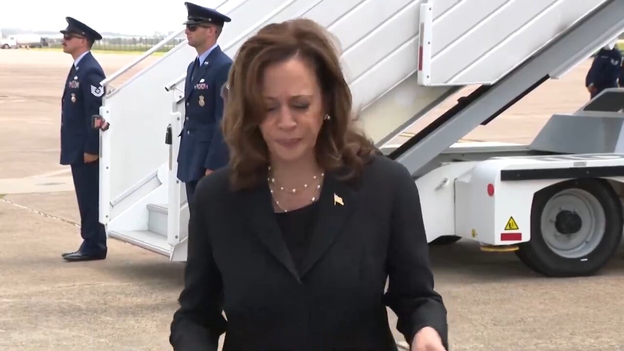 Kamala Avoids Questions After Brief Statement—No Interviews Since Biden's Exit 😠📄