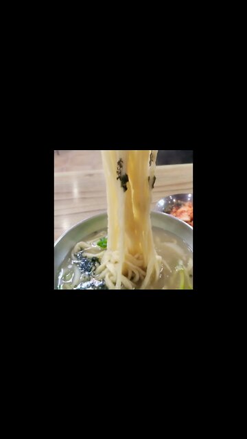 #cooking #cook #food Korea hand-made noodle soup (kal-guk-soo)