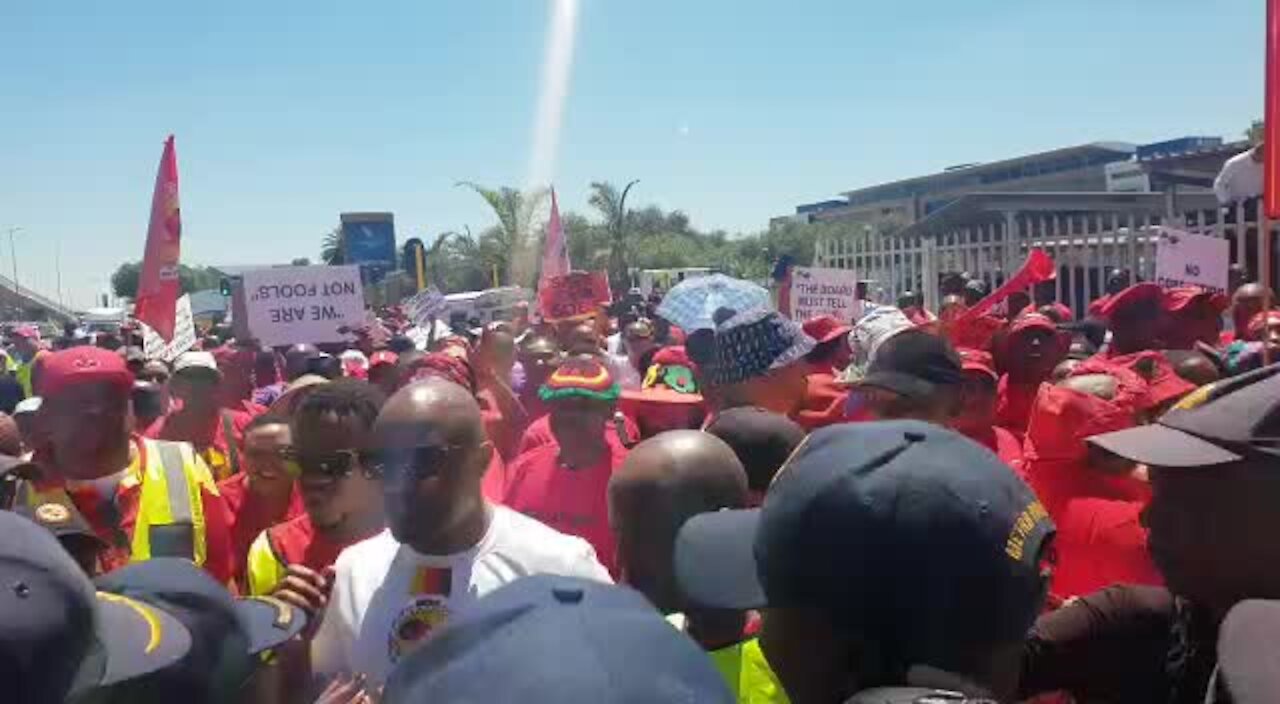 South Africa - Johannesburg - SAA strike (video) (nHi)