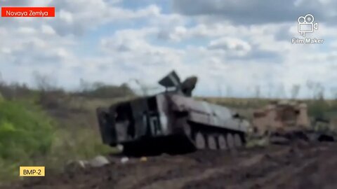 Decimated & destroyed Ukrainian tanks, armored vehicles & self-propelled howitzer