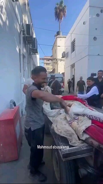 Palestine “10 years old, what did he do?! What did he do to deserve this?!” Truly heartbreaking 💔