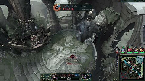 Holding Lane isn't always a win | Daily Dose Of LEAGUE | 237