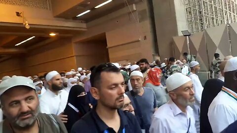 Rush after Jumma Prayer: Masjid ul Haram