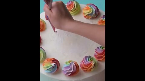 It's time to pipe with these 13 piping tips and tricks! So Yummy 15