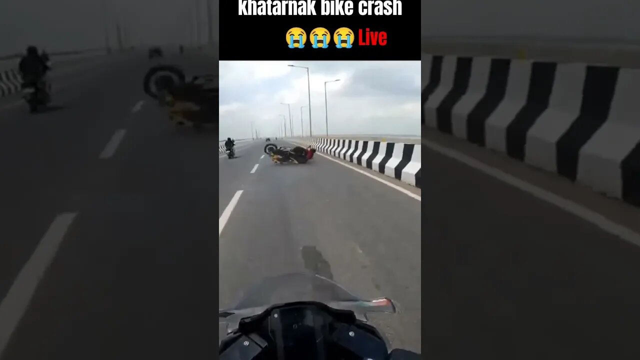 bahut hi khatarnak accident drive safe and wear helmet
