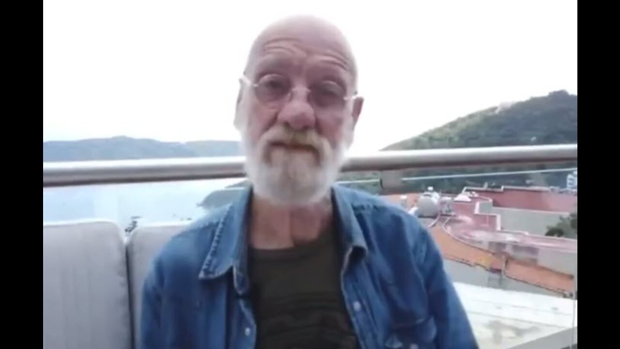 COMMISTRALIA: Some people´s bank accounts freezing until they get a "death shot"