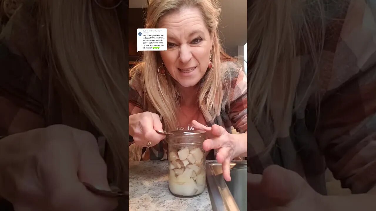 How To Easily Open A Mason Jar without Damaging the Lid!