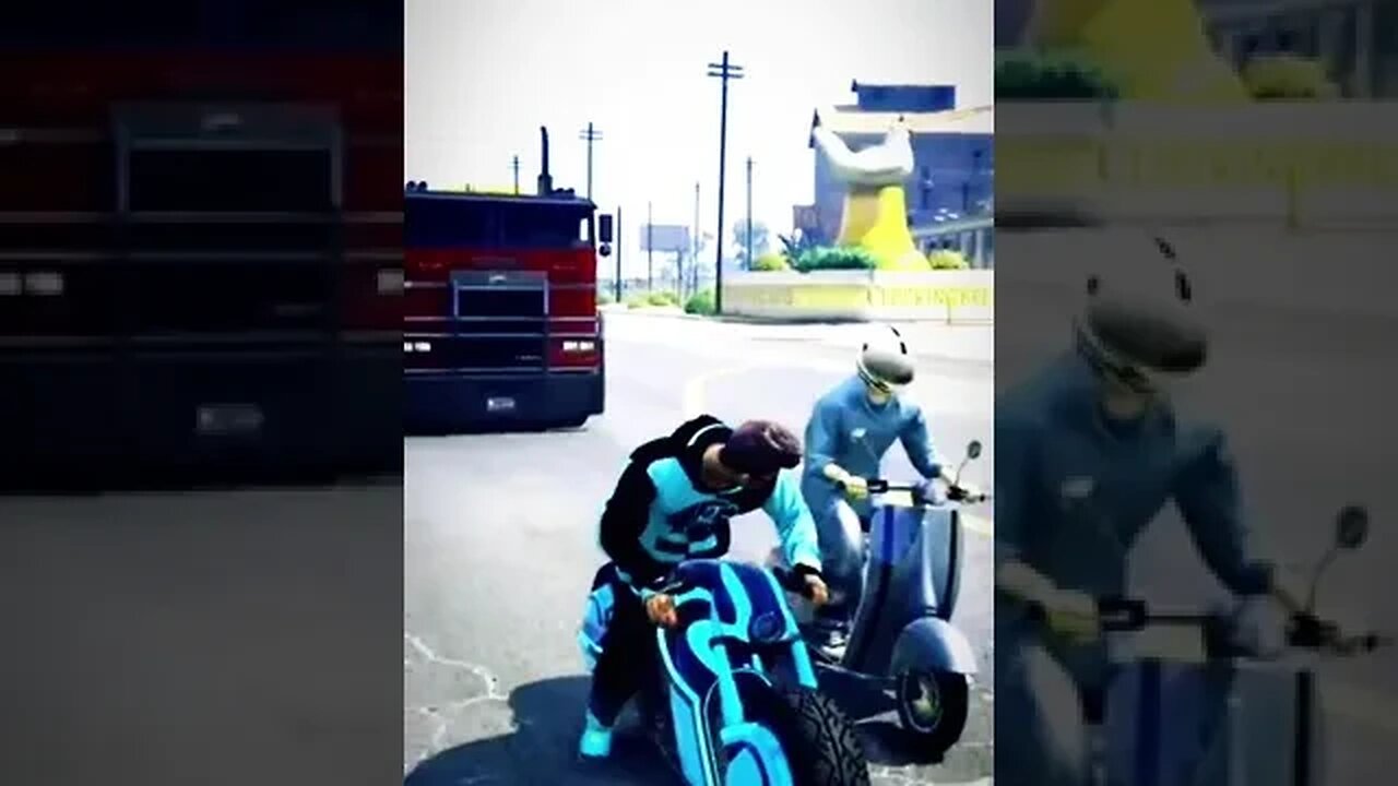 Superbike Vs Scooter In GTA V #gta #gta5 #superbike #racing #shorts #trending