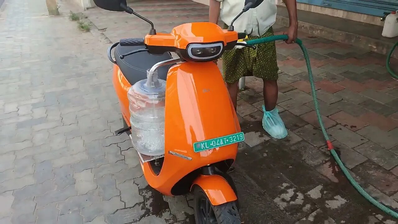 HOW CAN WE TAKE 40 LITRES OF WATER IN AN OLA S1 PRO❌❌❌❌❌ ഓല സ്കൂട്ടറിൽ വെള്ളം കാൻ എടുത്തപ്പോൾ