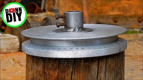 Homemade Pulley Made From Beer Cans - Melting Aluminium #3