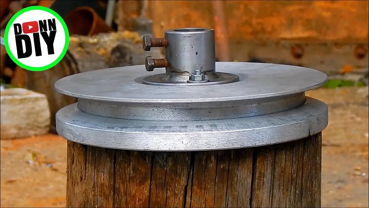 Homemade Pulley Made From Beer Cans - Melting Aluminium #3