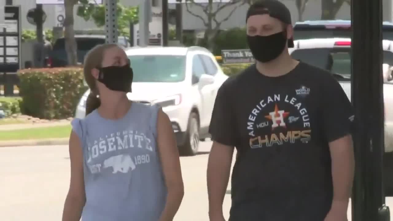 Wearing masks in the summer heat