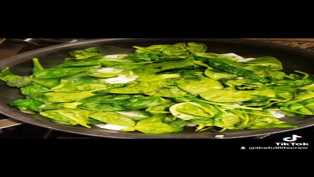 spinach bacon breakfast omelete