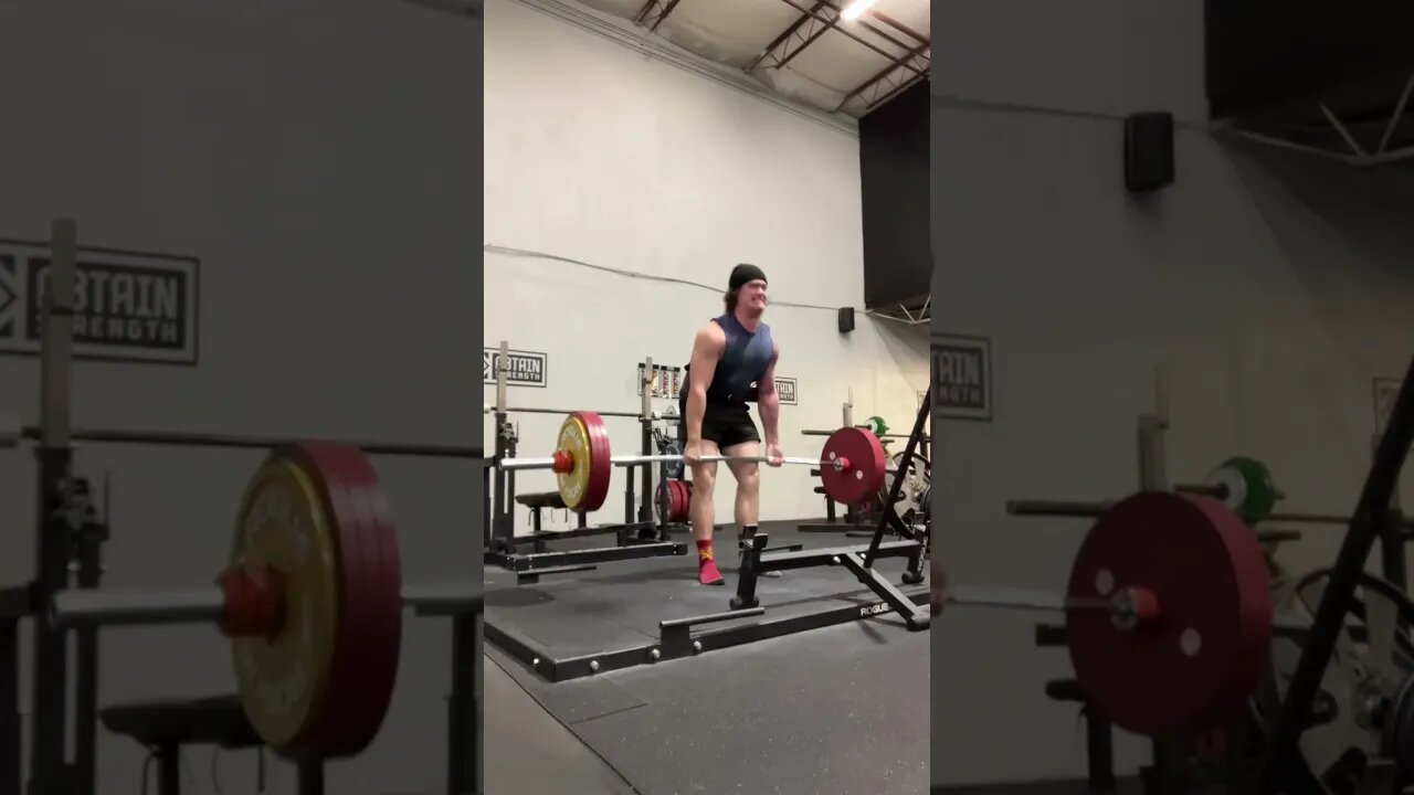 451.9lbs/205kg x8 reps PR #shortsvideo #gymlife #gym #fitness