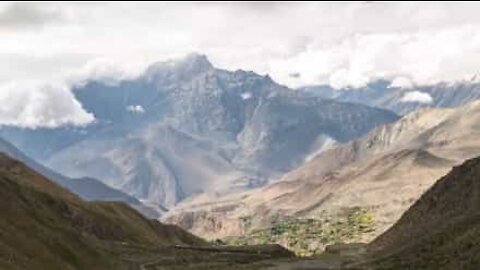 Gli incredibili paesaggi del Nepal in time-lapse