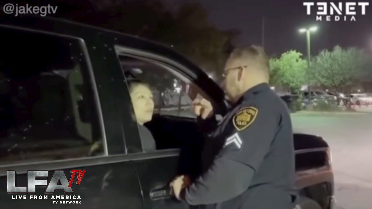 COPS OFF DUTY IN UNIFORM PROTECT TRAFFICKERS!