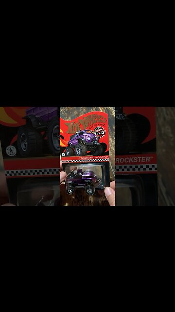 This RLC is Ready to Rock! Hot Wheels Volkswagen T1 Rockster #shorts #hotwheels #RLC #VW