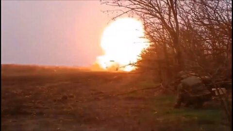 Russians blow up their own military vehicle for a reason. (No Trophy's)