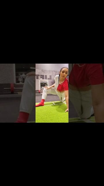 HOW TO OPEN YOUR HIPS FOR SIDE SPLITS #SHORTS