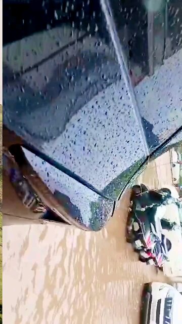 Be khud kiye dete hain