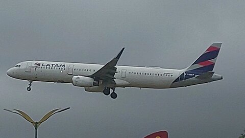 Airbus A321 PT-MXP coming from Guarulhos to Manaus